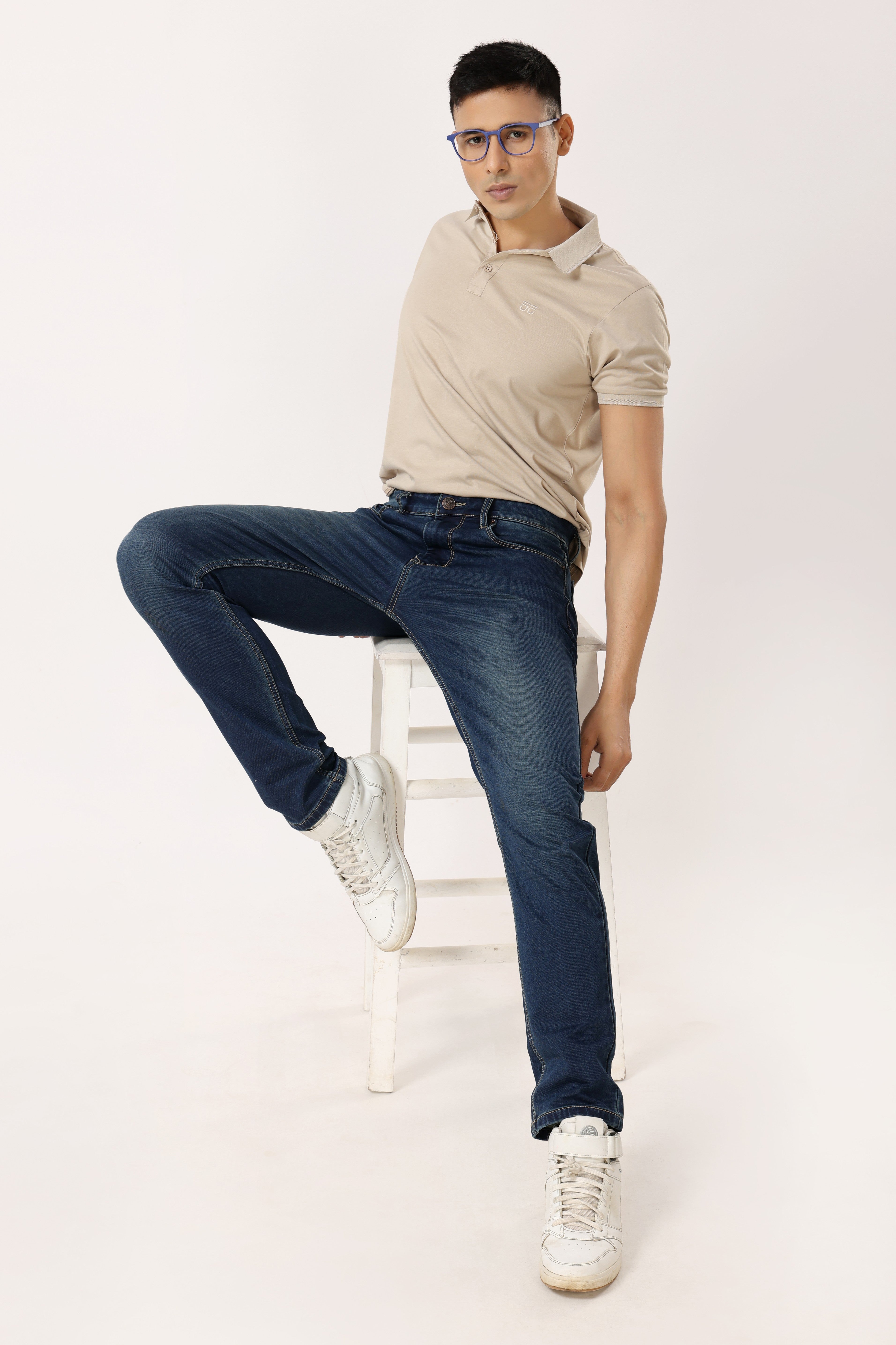 4003 Straight Fit Jeans